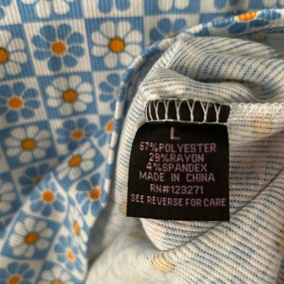 Faded Rose Retro Daisy Crop Top, Sz Large - Picture 12 of 12